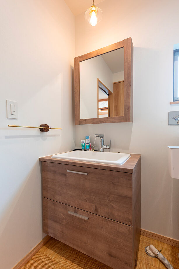 福工房 【30坪/2階建て/平屋ライク】家でもアスレチックで遊ぼう！庭とつながる土間＆吹抜けのある平屋ライクな家 の建築実例画像10