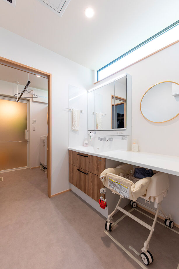 福工房 【30坪台/2階建て/全館空調/モダン】家事ラク間取りと行き止まりのない動線が◎ヒノキが香る子育て世代の家の建築実例画像6