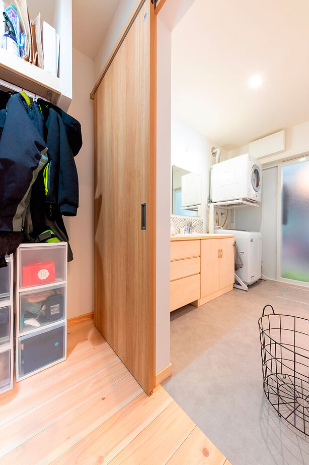 福工房 【30坪台/和風/吹き抜け】おうち時間が楽しい！収納充実の間取りで「子どもが片付けするようになりました」の建築実例画像8