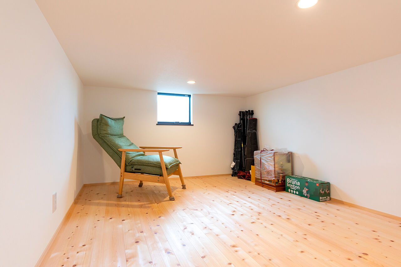 福工房 【30坪台/2階建て/全館空調/吹き抜け】回遊できて片付く間取りで家事も子育ても快適。小上がりも大活躍！の建築実例画像9