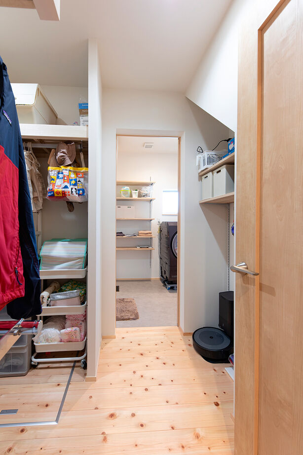 福工房 【30坪台/2階建て/全館空調】平屋ライクな間取り＆ぐるっと回れる家事ラク動線が共働き夫妻のお気に入り！の建築実例画像6