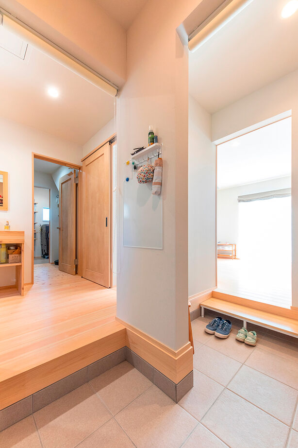 福工房 【30坪台/2階建て/全館空調】平屋ライクな間取り＆ぐるっと回れる家事ラク動線が共働き夫妻のお気に入り！の建築実例画像7