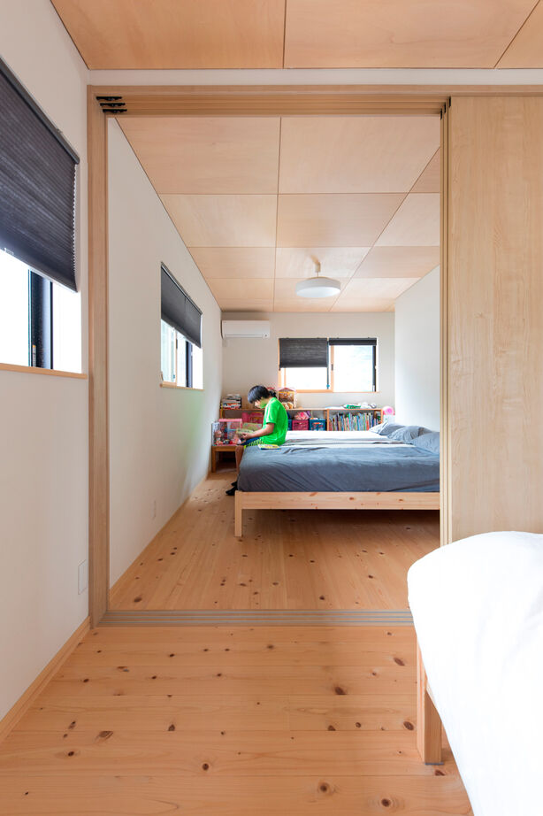 福工房 【2000万円台/2階建て/40坪/3LDK/吹き抜け/モダンな外観/間取り図】広い土間はアウトドア好きにぴったり！の建築実例画像7