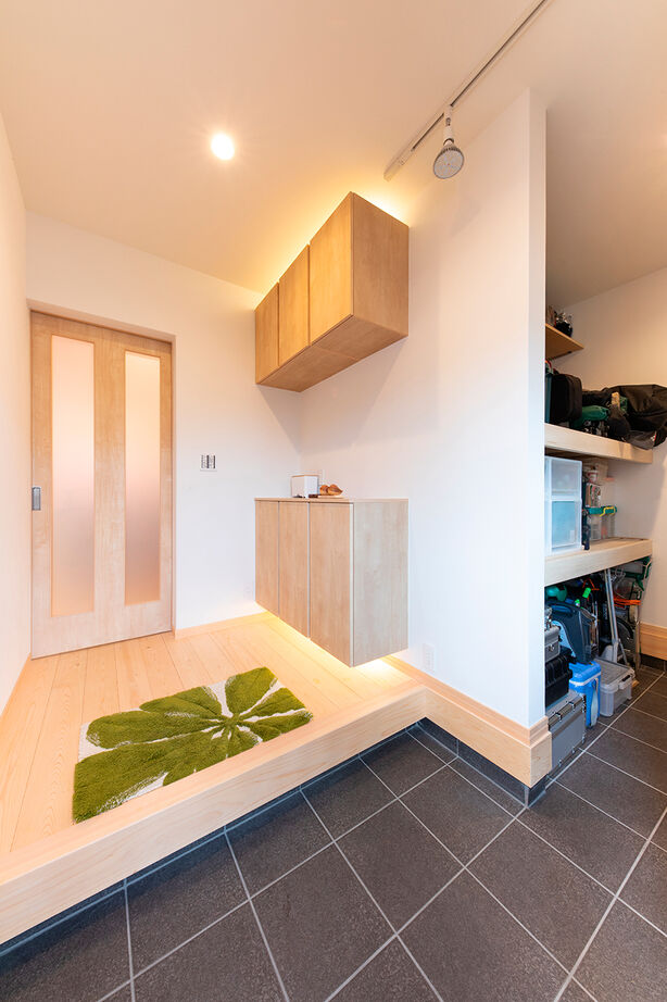 福工房 【30坪台/2階建て/駐車スペース有/モダン】無垢のヒノキの温もりとZEH水準の断熱性であったか快適な住まいの建築実例画像6