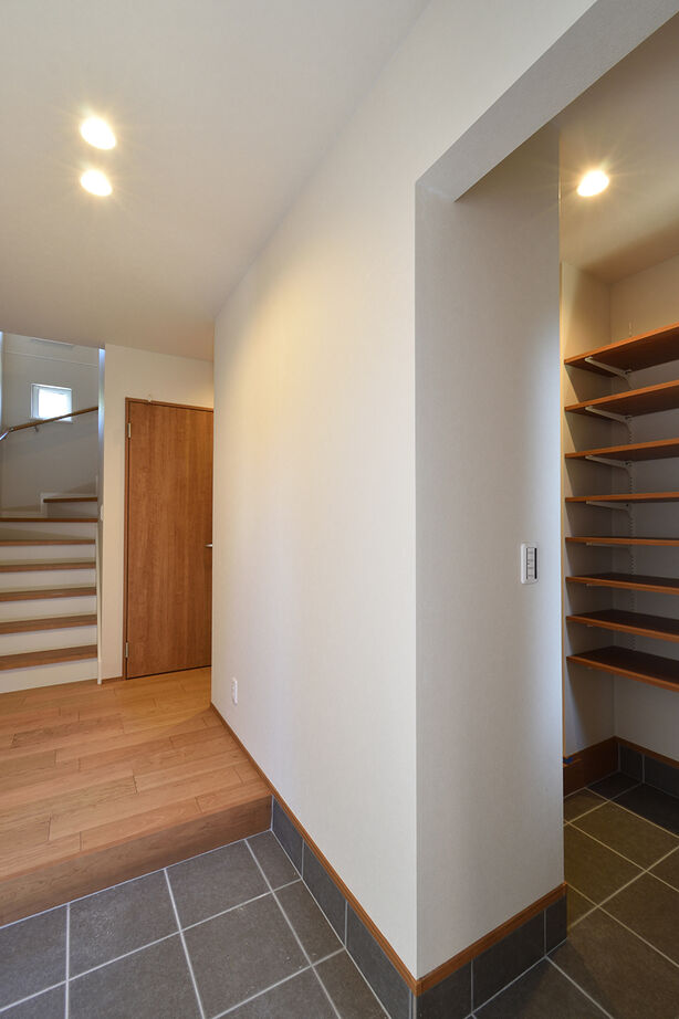 アルファホーム 【愛知県刈谷市｜オーダーキッチン】お気に入りのデザインに囲まれて暮らす、子育ての家の建築実例画像9