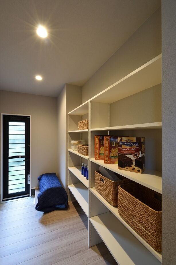 アルファホーム 【愛知県刈谷市｜土間｜ヌック】お庭と繋がる大きな窓とゆったりリビングの家の建築実例画像8