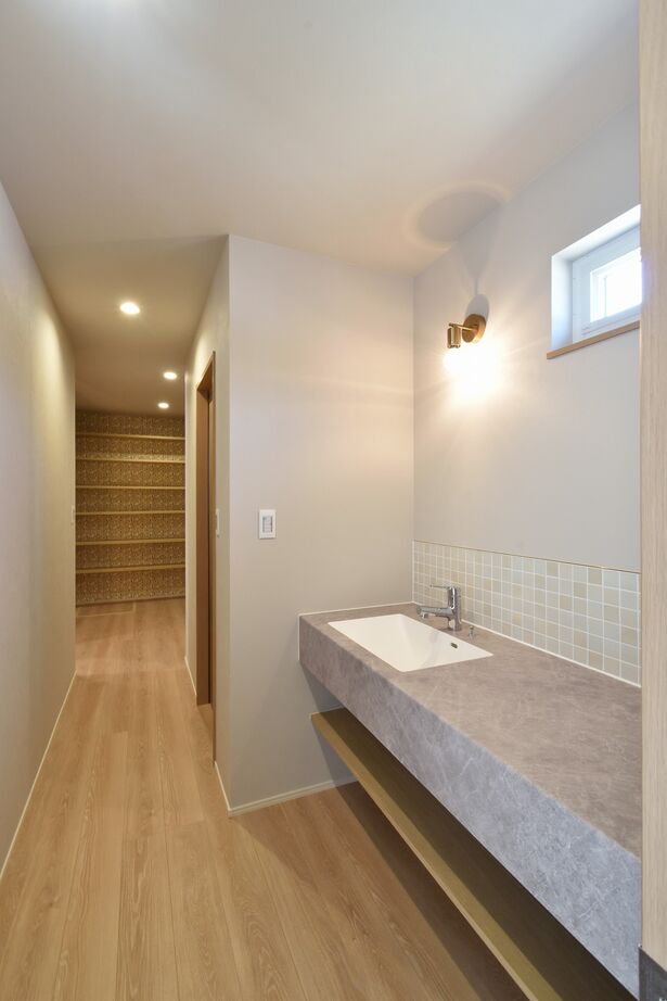 アルファホーム 【愛知県西尾市｜中庭｜土間】趣味を楽しむ平屋の建築実例画像5