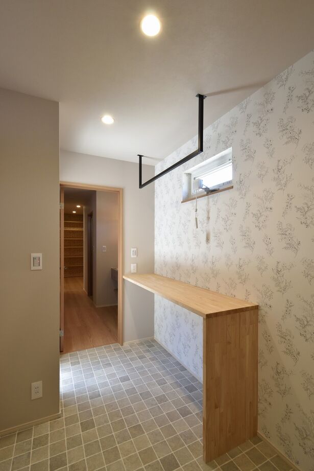 アルファホーム 【愛知県西尾市｜中庭｜土間】趣味を楽しむ平屋の建築実例画像6