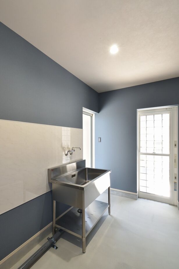 アルファホーム 【愛知県西尾市｜中庭｜土間】趣味を楽しむ平屋の建築実例画像8