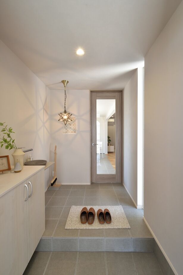 アルファホーム 【愛知県西尾市｜中庭｜土間】趣味を楽しむ平屋の建築実例画像10