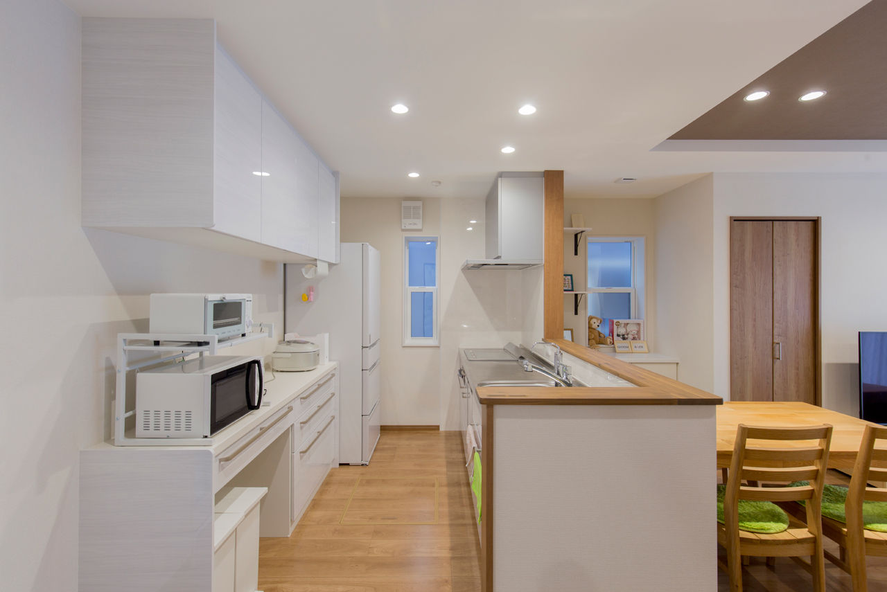 【RECO】敷島住宅　注文住宅課 【2000～2499万円/間取図あり/大阪府】大きな折上天井が開放的。外に出て寒さに驚くほど暖かくて快適！の建築実例画像4