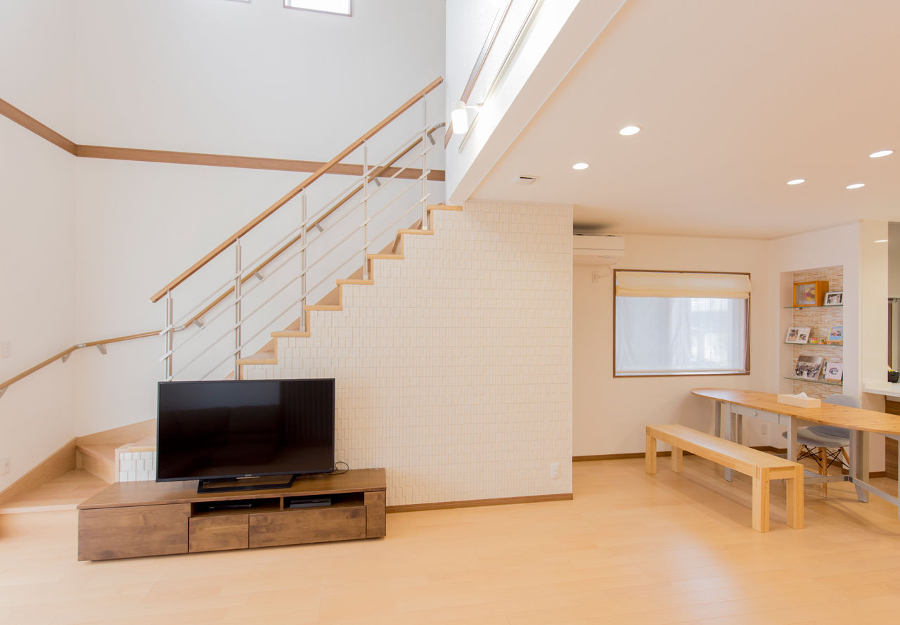 【RECO】敷島住宅　注文住宅課 【2090～2280万円/間取図あり】高断熱だから実現できた吹抜けのオープンLDK。冬もはだしで過ごせる住まいの建築実例画像4