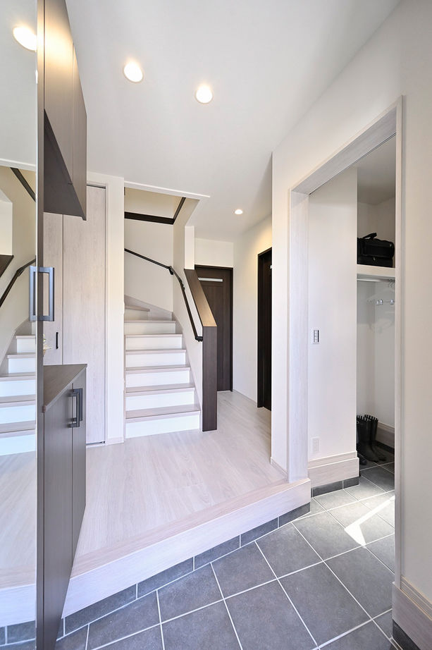 【RECO】敷島住宅　注文住宅課 【2000万円台/京都府/間取図あり】家も家具もトータルコーディネート。収納充実！在宅ワークもできる住まいの建築実例画像7