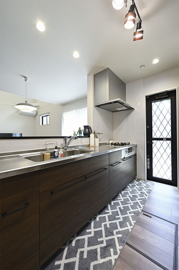 【RECO】敷島住宅　注文住宅課 大きな庭で家族の時間を大満喫　のびのびと子育てできる家づくりの建築実例画像7