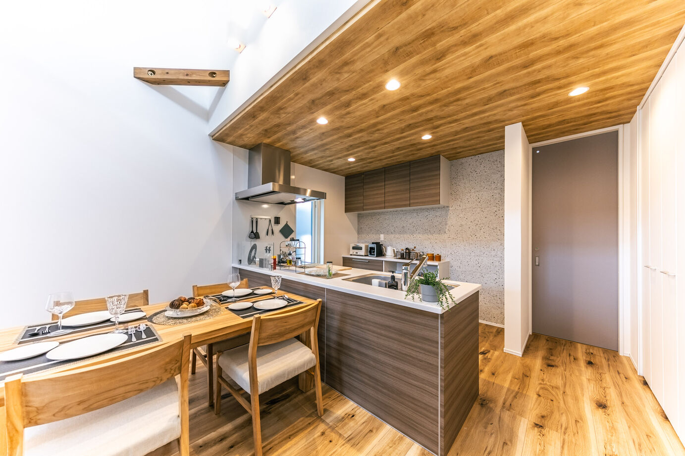 アルシティオプレミアム 【31.55坪/吹き抜けリビング】夏涼しく、冬暖かい、高気密・高断熱の家の建築実例画像6