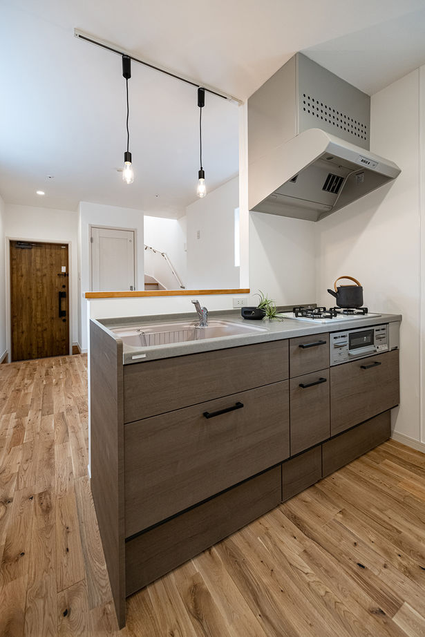 智建ホーム 【コンパクトハウス/高気密高断熱/自然素材】都心の敷地約11坪に建つおしゃれな狭小住宅の建築実例画像3