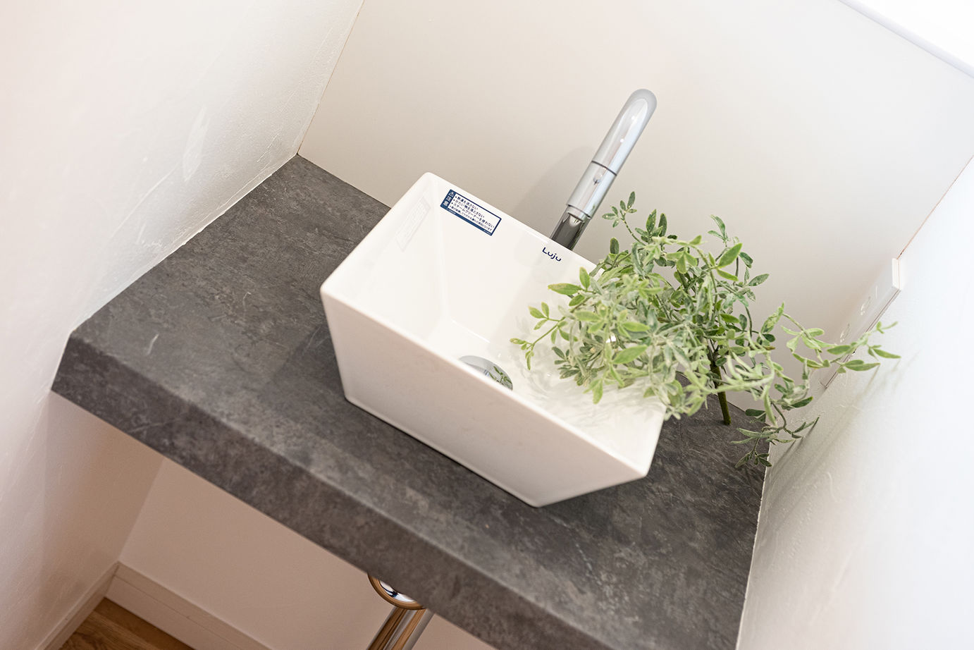 智建ホーム 【コンパクトハウス/高気密高断熱/自然素材】都心の敷地約11坪に建つおしゃれな狭小住宅の建築実例画像9