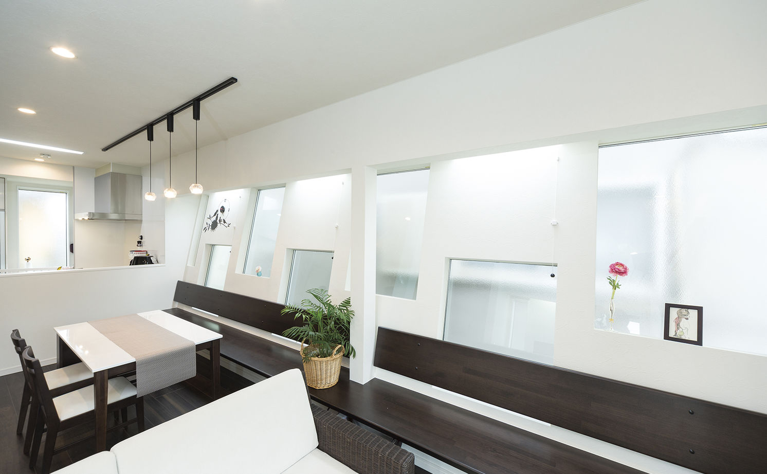 イオスホーム 【1000万円台/38坪/ガレージハウス/狭小住宅/間取り図】間口5mの狭小地で快適な暮らしを叶えた3階建て住宅の建築実例画像4