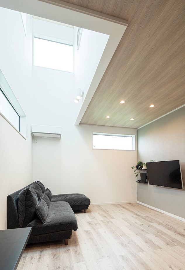 イオスホーム 【2000万円台/30坪台/家事分担/バルコニー/間取り図】予算内で実現！階段中心に回遊できる広々LDKの家の建築実例画像6