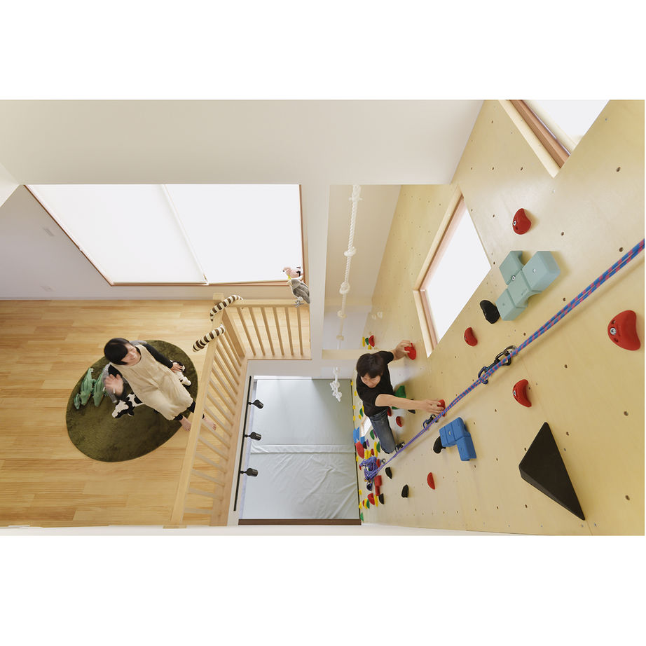 イオスホーム 【2000万円台/30坪台/ボルダリング/ロフト/間取り図】家事も遊び空間も綿密に設計した家を楽しむ注文住宅の建築実例画像1