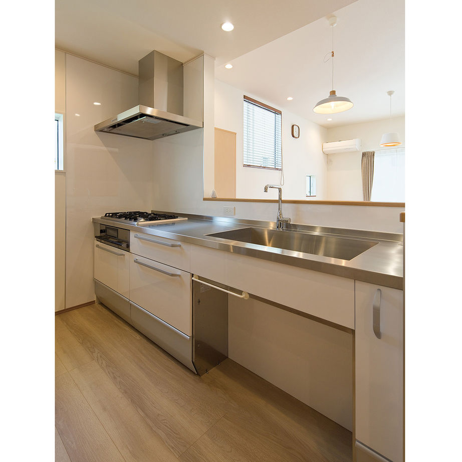 イオスホーム 【1000万円台/35坪/土地探し/間取り図】掃除のしやすさや収納にもこだわったコストも納得のナチュラルな家の建築実例画像3