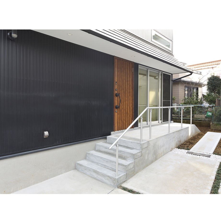 イオスホーム 【1000万円台/30坪台/天井高3.9m/間取り図】のびやかな大空間リビングと家族が自然に会話できる動線の家の建築実例画像6