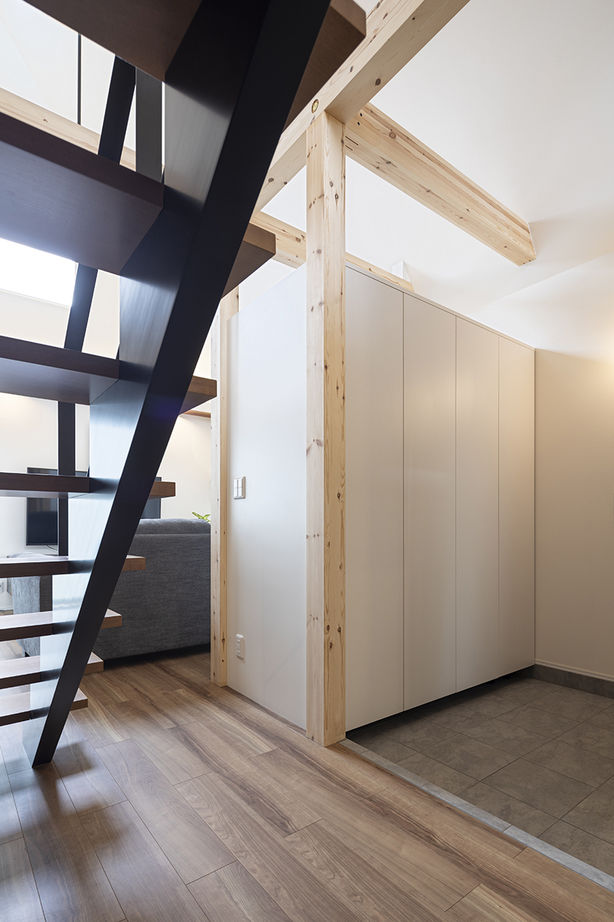 イオスホーム 【2000万円台/30坪台/吹き抜け/オーダーメイドキッチン】工夫と提案で予算内に！無駄のない動線の注文住宅の建築実例画像8