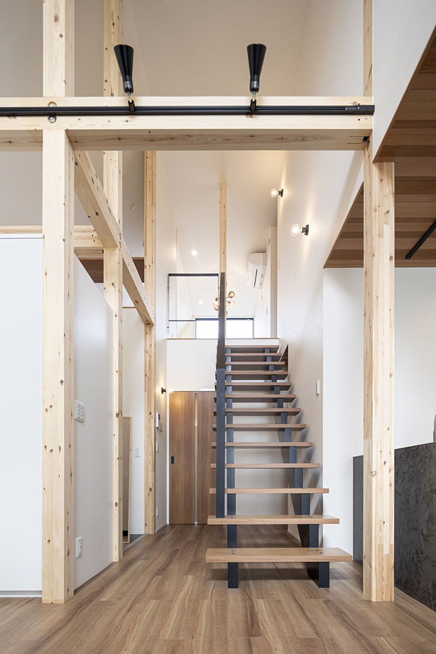 イオスホーム 【2000万円台/30坪台/吹き抜け/オーダーメイドキッチン】工夫と提案で予算内に！無駄のない動線の注文住宅の建築実例画像9