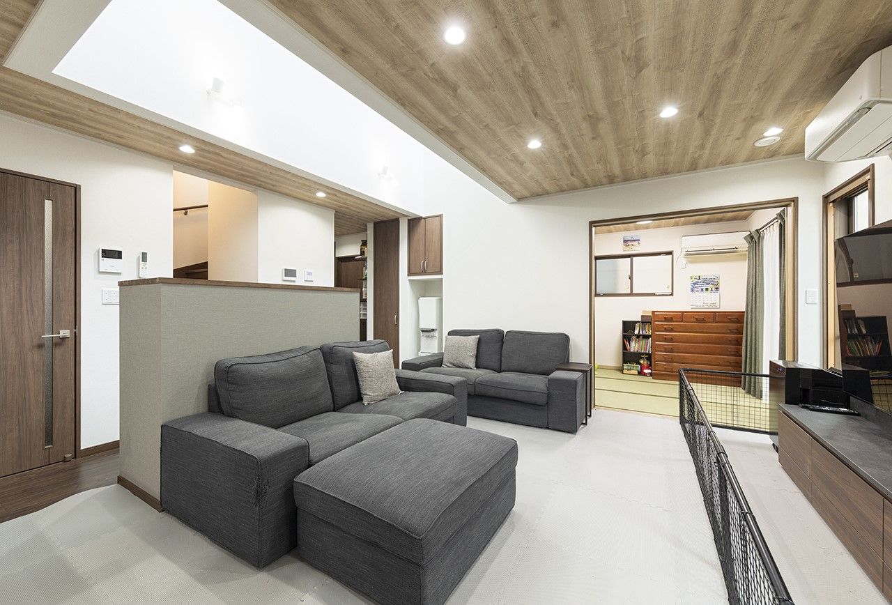 イオスホーム 【2000万円台/30坪台/サウナ/間取り図】効率いい家事動線で寛ぎ時間をプラス。予算と対応力重視の家づくりの建築実例画像2