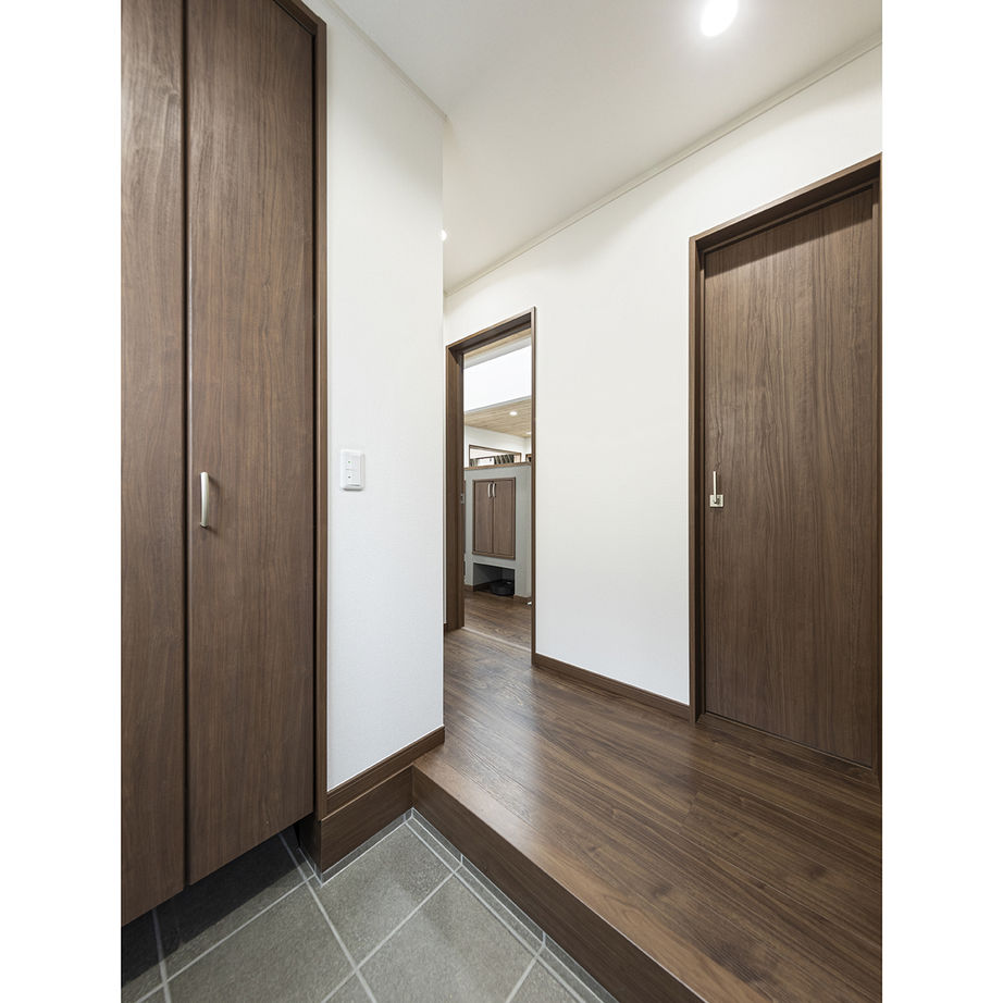 イオスホーム 【2000万円台/30坪台/サウナ/間取り図】効率いい家事動線で寛ぎ時間をプラス。予算と対応力重視の家づくりの建築実例画像5