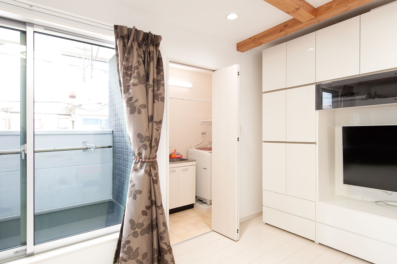 テクノ住研 【2000万円台/22坪/狭小/インナーガレージ】22坪の土地でも2台の駐車場！納戸も含むと、なんと５室！？の建築実例画像6