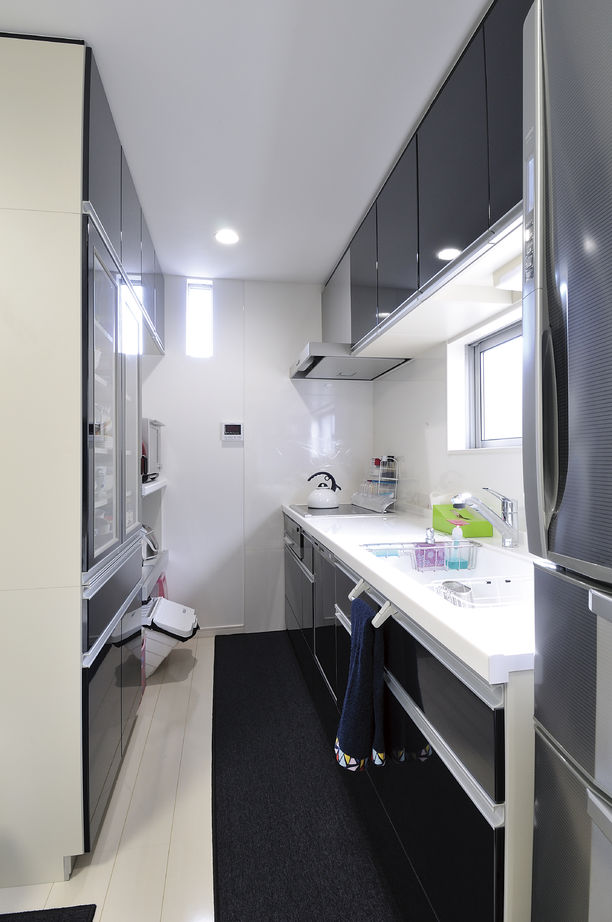 テクノ住研 【2000万円台前半/15坪/狭小/３ＬＤＫ/3階建】 子ども室2室と駐車場も実現！鉄骨造で「はねだし」の建築実例画像6