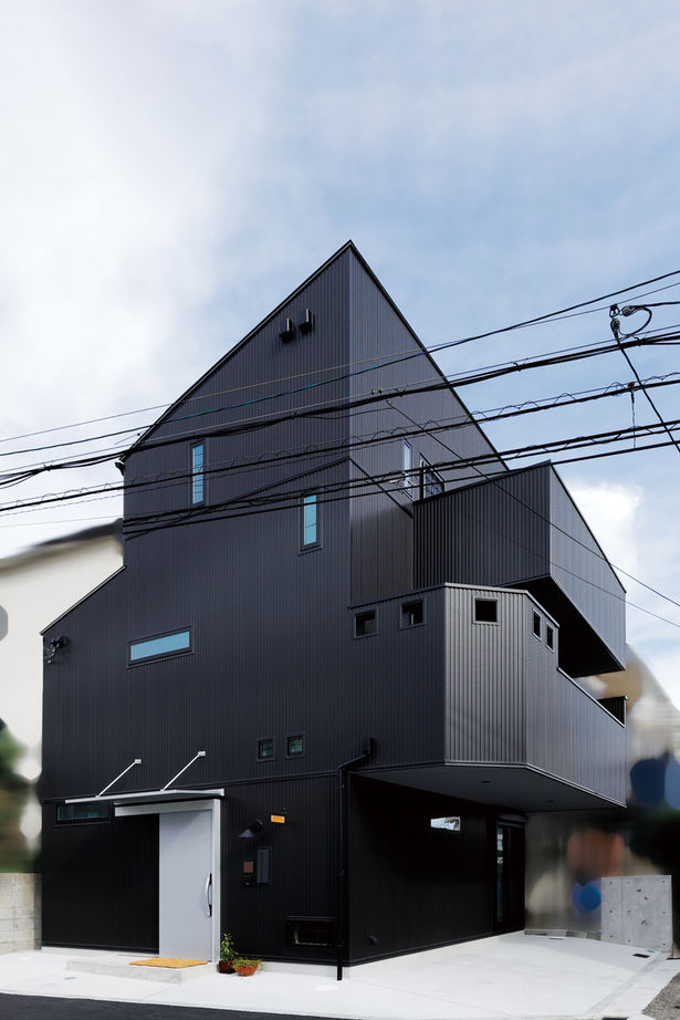 テクノ住研 【2000万円台/西宮/狭小/間取り図/21坪/3階建/はねだし】鉄骨と自然素材で和のアンティークが映える空間にの建築実例画像2