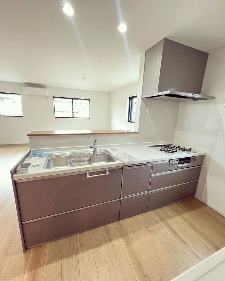 テクノ住研 【豊中市｜狭小｜間取り】敷地23坪で3台駐車OK！インナーガレージ＆オーバーハングで広々と暮らせる家の建築実例画像4