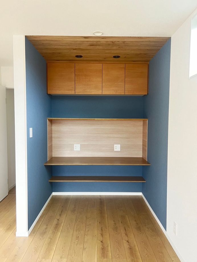 テクノ住研 【豊中市｜狭小｜間取り】敷地23坪で3台駐車OK！インナーガレージ＆オーバーハングで広々と暮らせる家の建築実例画像7