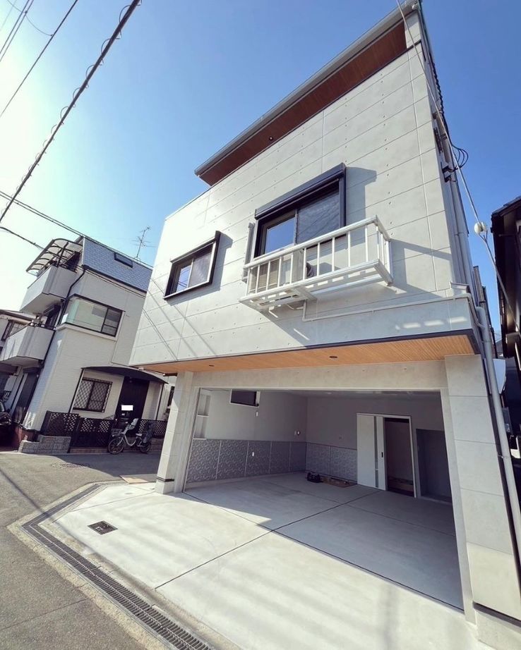 テクノ住研 【豊中市｜狭小｜間取り】敷地23坪で3台駐車OK！インナーガレージ＆オーバーハングで広々と暮らせる家の建築実例画像9