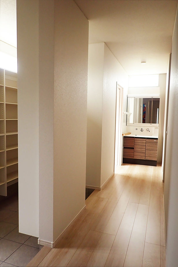 リーフハウス 【2900万円台×本格和室×床暖房×二世帯×サンルーム】おもてなしを大切にした、明るく開放感たっぷりの家の建築実例画像13