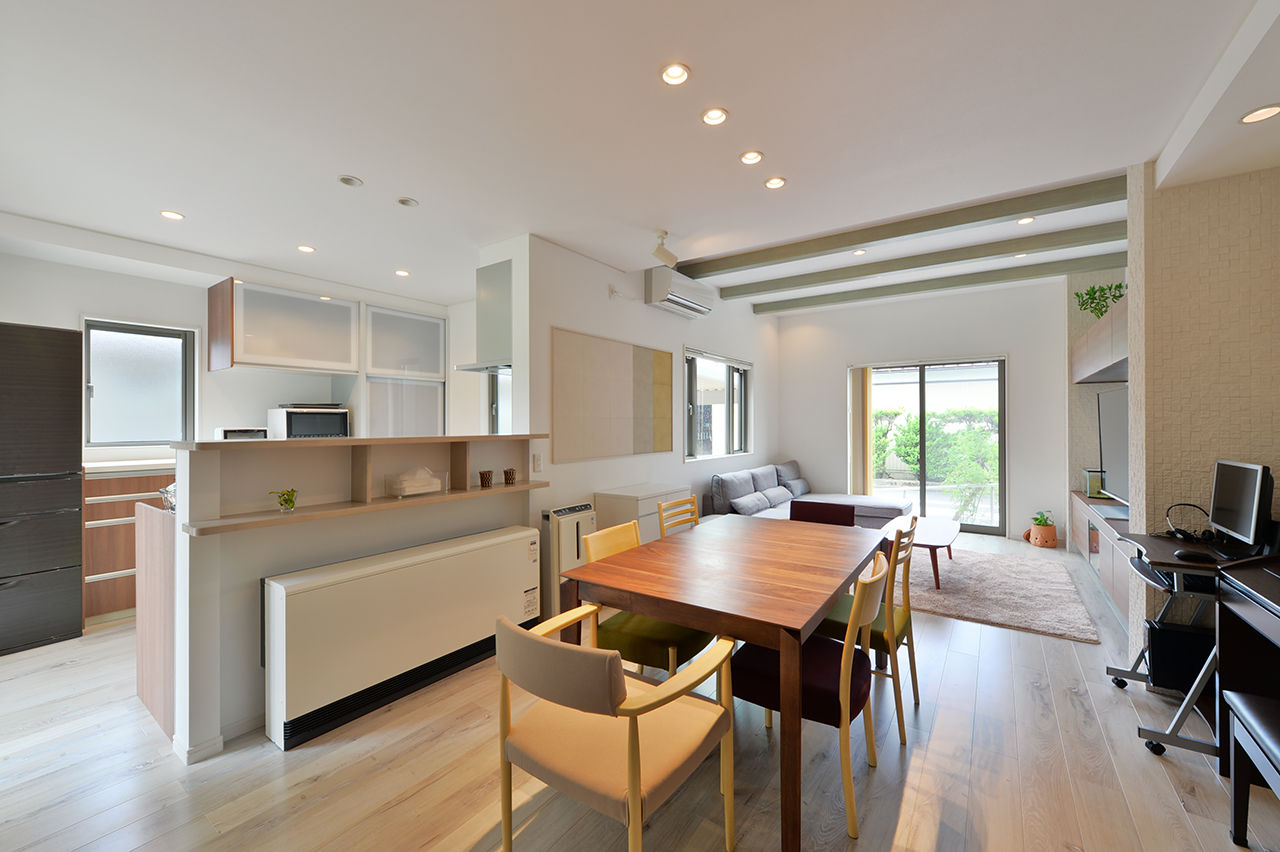 リーフハウス 【3000万円台/二世帯住宅】モデルハウスに惚れ込み、依頼を決意。気候風土にあわせた高性能な家の建築実例画像2