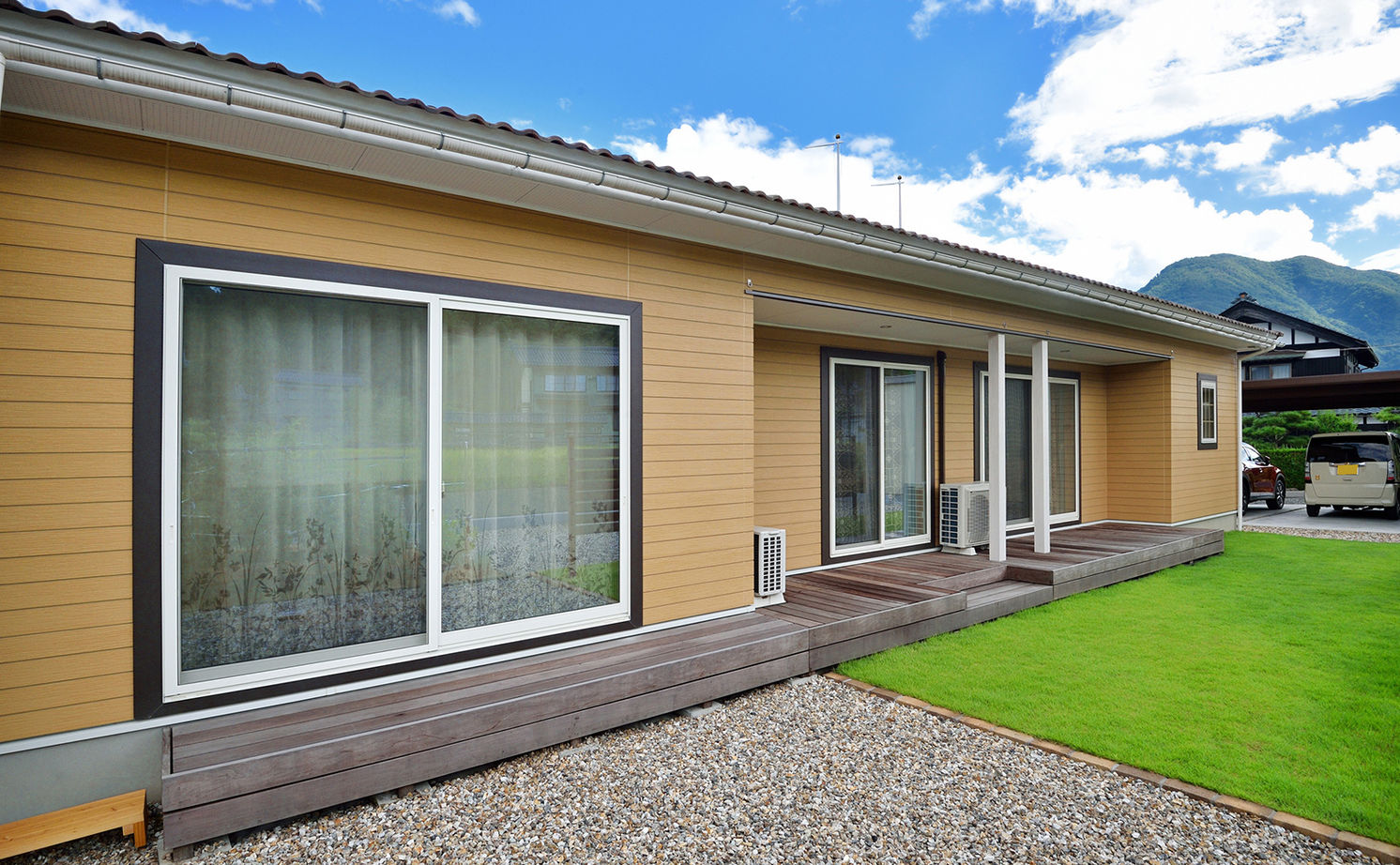 リーフハウス 【2000万円台×間取図有×平屋×サンルーム×和室】夫婦で協力しあえる家事動線を叶えた、カントリー風の家の建築実例画像8