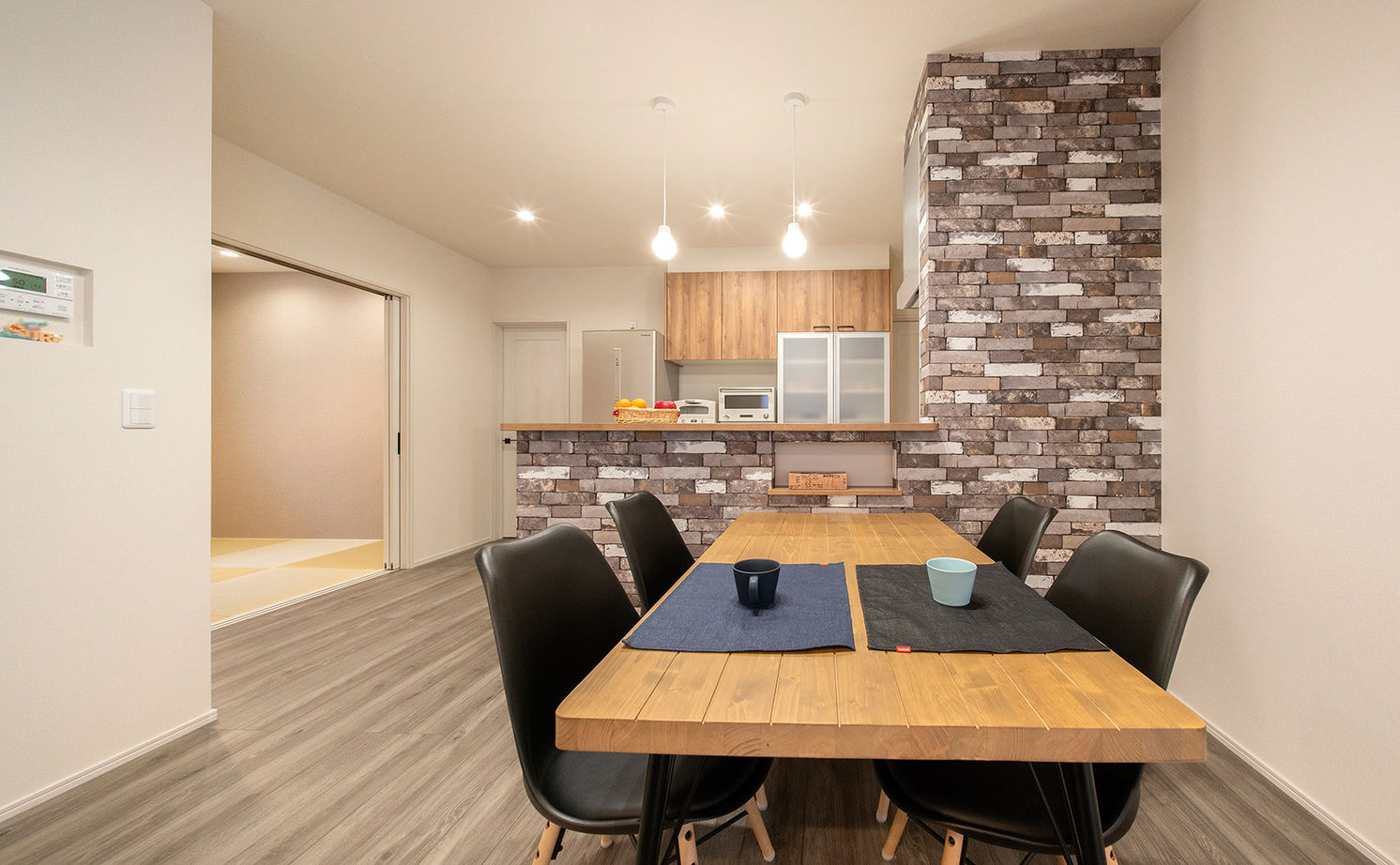 リーフハウス 【1000万円台×間取図有×ドッグランのある平屋】サンルームで時短家事。自分の時間が増えてリア充に！の建築実例画像7