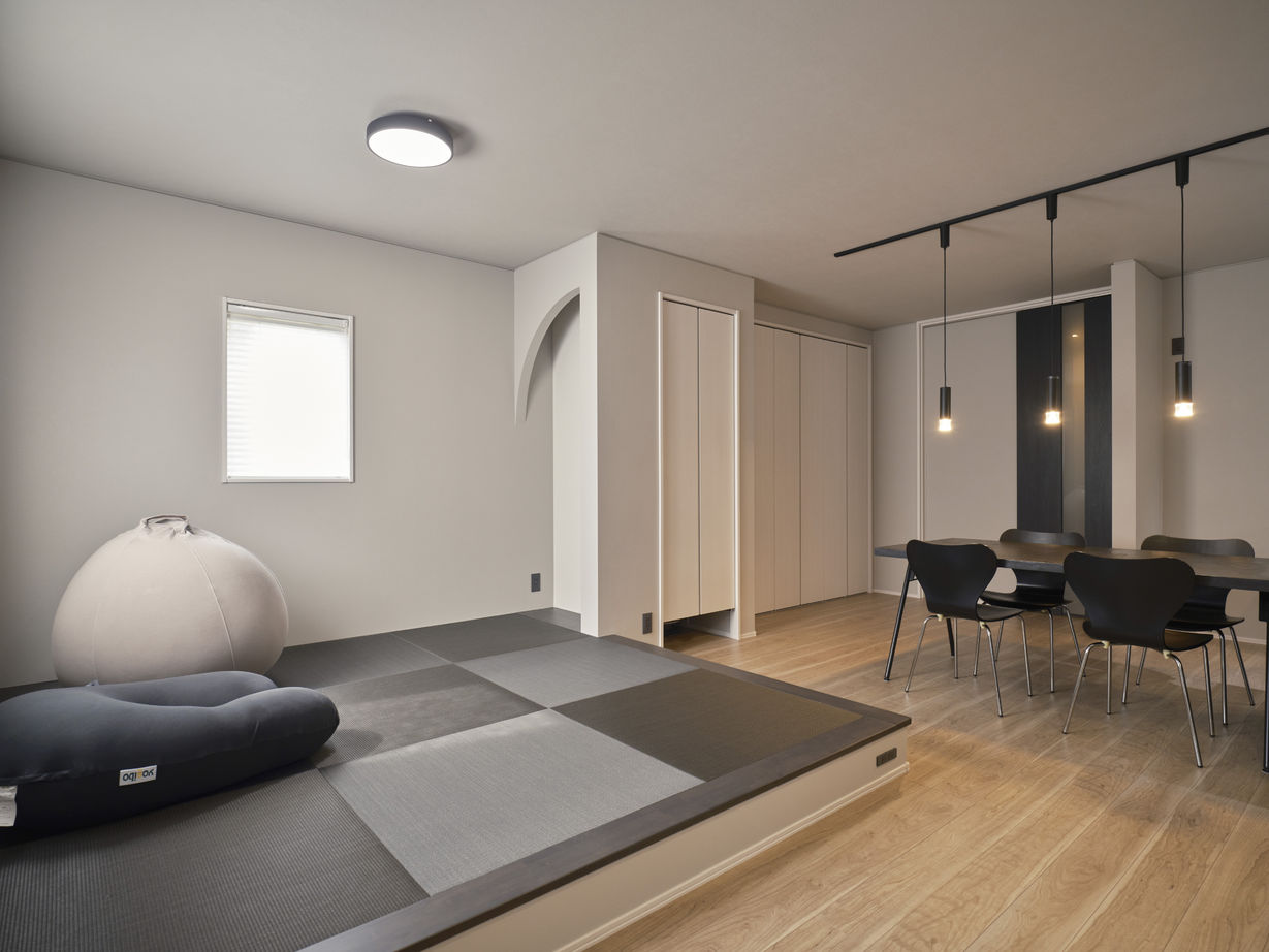 リーフハウス 【鯖江市/3LDK/34坪】モノトーンでスタイリッシュな家の建築実例画像2