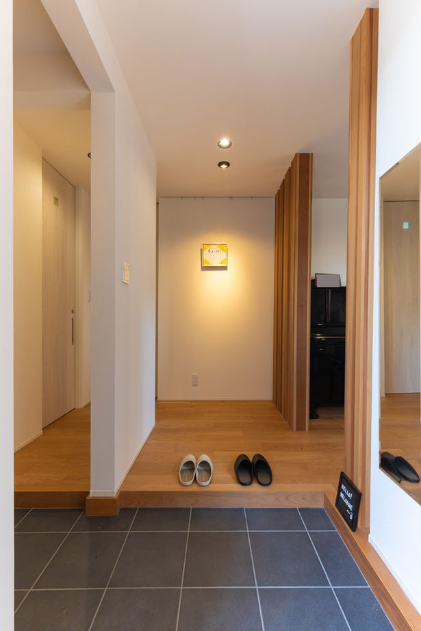 夢広 【1000万円台】やわらかなブルーが映える、驚くほど開放的で明るいオシャレな住まい／間取り図ありの建築実例画像13