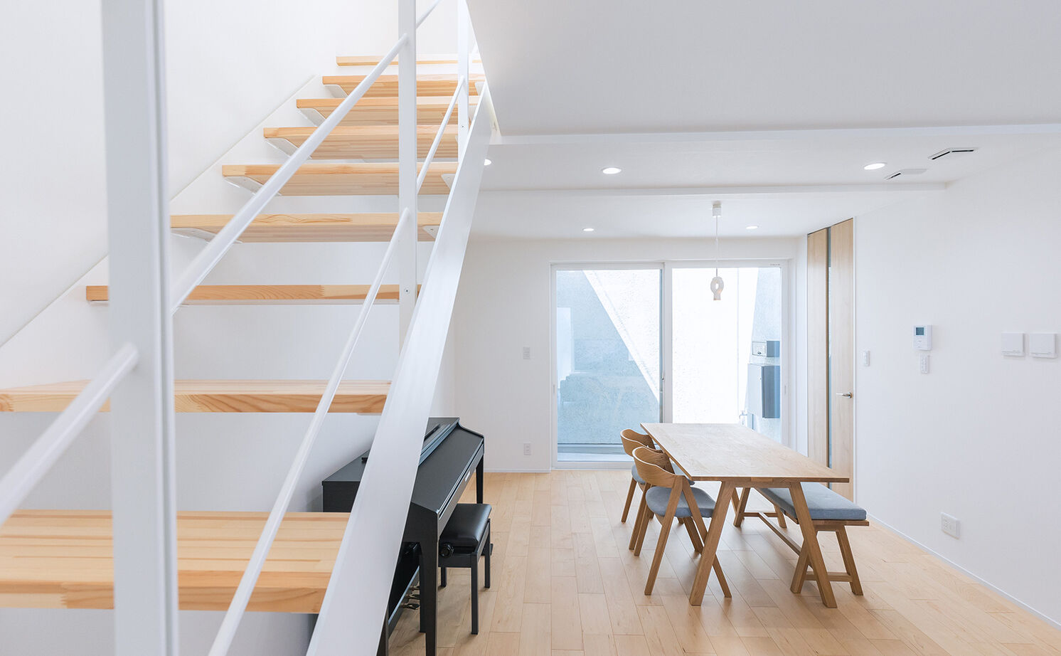 夢広 【2000万円台/26坪】限られた土地を最大限に活かす！建築家と建てた３階建ての家／間取り図ありの建築実例画像7