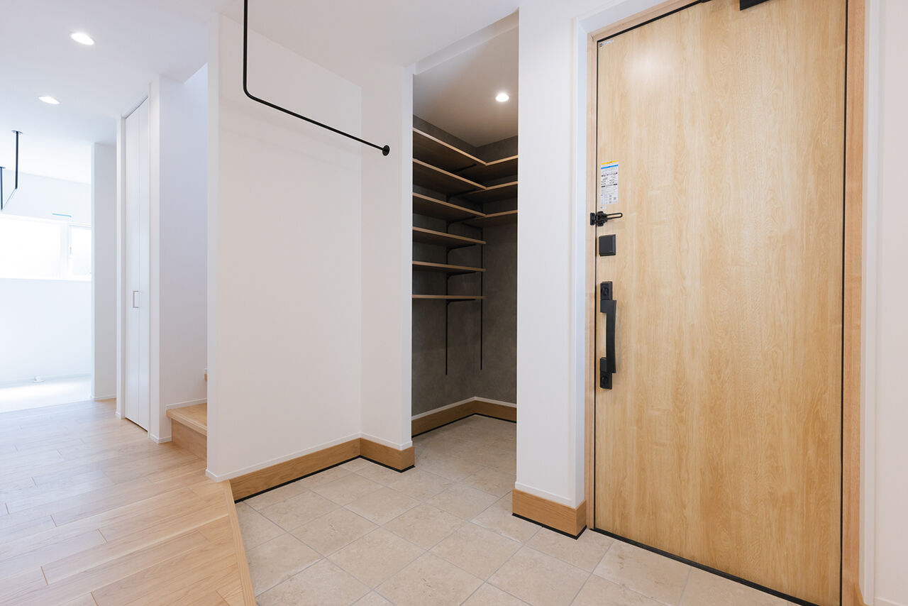 夢広 ホッと安心できる畳コーナーがお気に入り。育児スペース、将来の活用法も色々。内装は流行も取り入れ可愛くの建築実例画像10