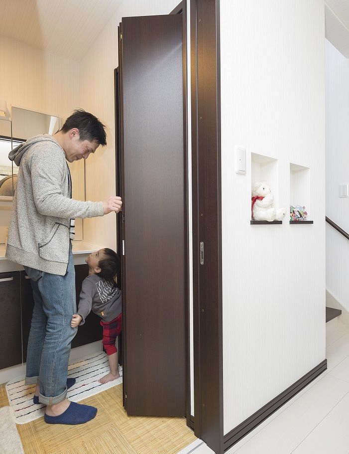 専門職組合 <江別市/4LDK間取図/ニッチ/収納充実>２階からの眺望がお気に入り。のびのび穏やかな暮らしができる家の建築実例画像7