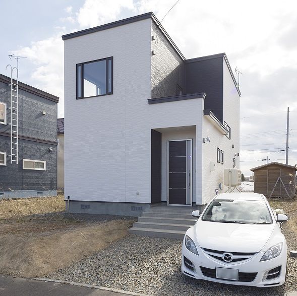 専門職組合 <江別市/4LDK間取図/ニッチ/収納充実>２階からの眺望がお気に入り。のびのび穏やかな暮らしができる家の建築実例画像10