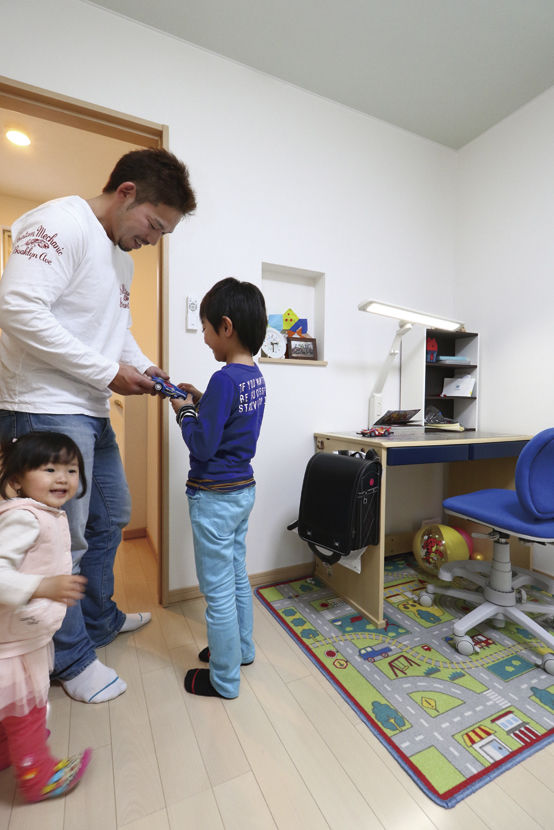 専門職組合 <4LDK間取図/収納充実/4人家族>賃貸の時よりコストダウン！20代でマイホームを叶えた笑顔溢れる家の建築実例画像3