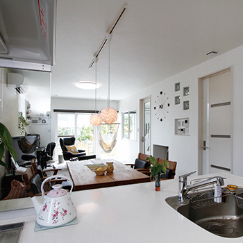 専門職組合 〈札幌市/3LDK間取図/ダブル断熱/収納充実〉ドッグランも併設、回遊動線もばっちり！ペットと暮らす家の建築実例画像5