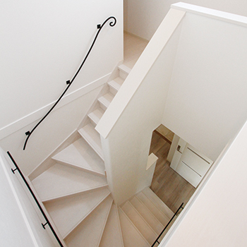 専門職組合 〈札幌市/3LDK間取図/ダブル断熱/収納充実〉ドッグランも併設、回遊動線もばっちり！ペットと暮らす家の建築実例画像10