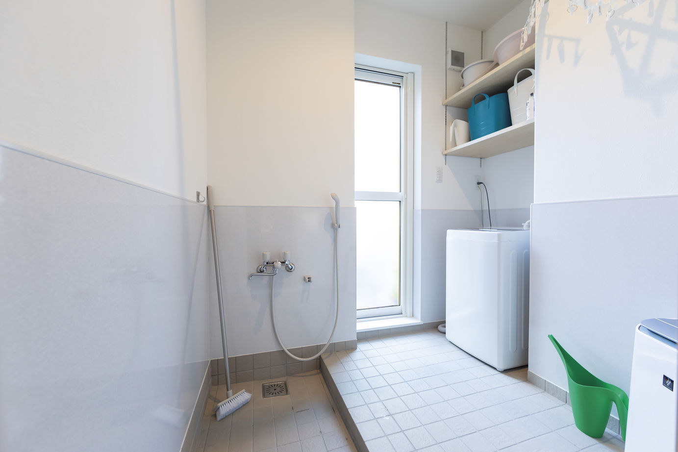 専門職組合 <札幌市/3LDK/床暖房/吹抜/収納充実>実例見学会が決め手！「ペットと暮らす幸せ」をデザインした家の建築実例画像4